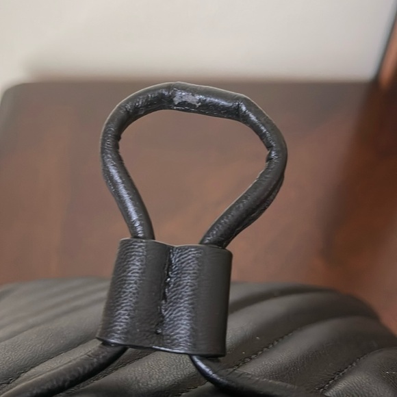 Michael Kors Bucket Bag - Picture 5 of 7